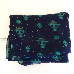 👽💙scarf